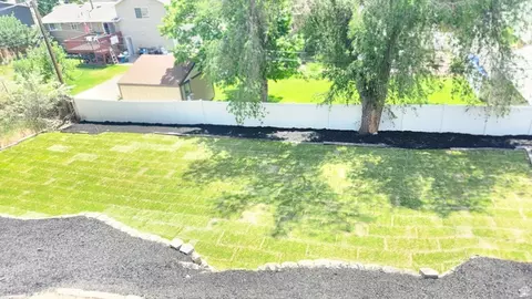 Exterior - 8492 S Mesa Dr E, Sandy, UT 84093 photo 4 of 4