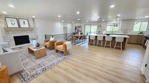 Living - 8492 S Mesa Dr E, Sandy, UT 84093 photo 2 of 3