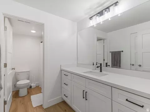 Bath - 854 W 1950 S, Orem, UT 84058 photo 4 of 6
