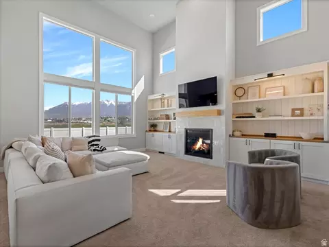 Living - 854 W 1950 S, Orem, UT 84058 photo 2 of 4