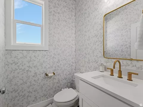Bath - 854 W 1950 S, Orem, UT 84058 photo 6 of 6