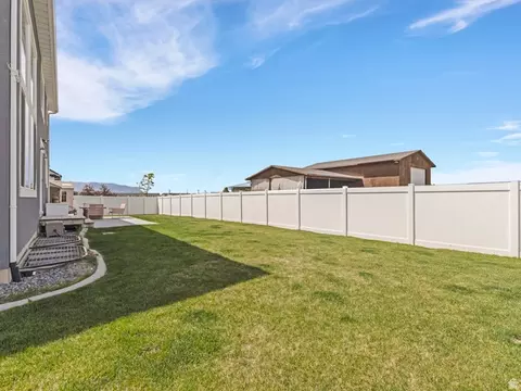 Exterior - 854 W 1950 S, Orem, UT 84058 photo 5 of 7
