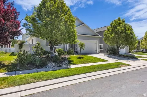 7778 N Sagebrush Ln E, Eagle Mountain, UT 84005