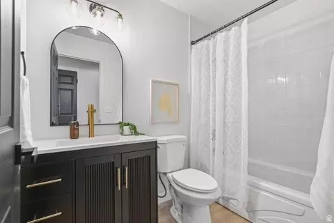 Bath - 2460 Allison Way, Syracuse, UT 84075 photo 5 of 5