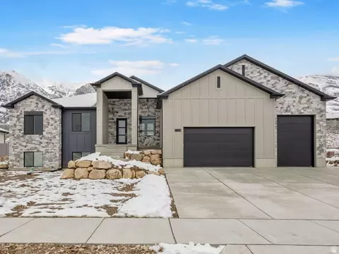 728 E Mountain Rd, North Ogden, UT 84414