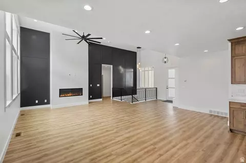 Living - 728 E Mountain Rd, North Ogden, UT 84414 photo 2 of 6
