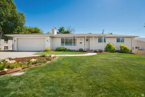 1934 E Severn Dr, Holladay, UT 84124
