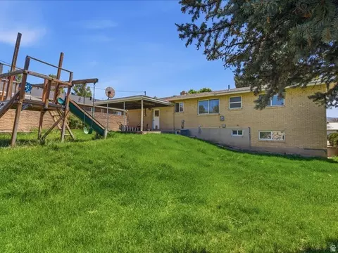 Exterior - 473 E 1650 S, Bountiful, UT 84010 photo 7 of 7