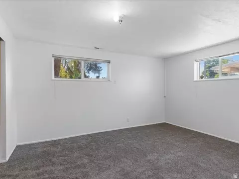 Bedroom - 473 E 1650 S, Bountiful, UT 84010 photo 6 of 7