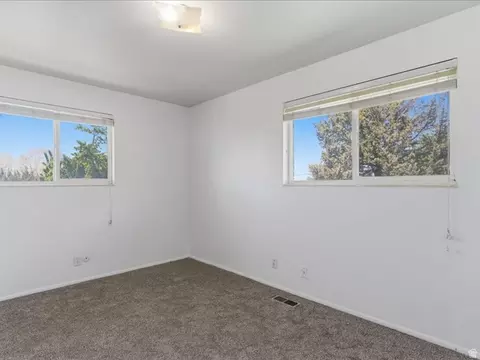 Bedroom - 473 E 1650 S, Bountiful, UT 84010 photo 3 of 7