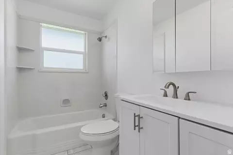 Bath - 473 E 1650 S, Bountiful, UT 84010 photo 1 of 2