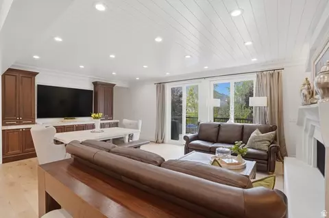 Living - 130 E Sunset, Alpine, UT 84004 photo 3 of 5