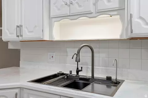 Kitchen - 18 W 900 N, Bountiful, UT 84010 photo 3 of 3
