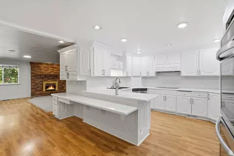 Kitchen - 18 W 900 N, Bountiful, UT 84010 photo 1 of 3