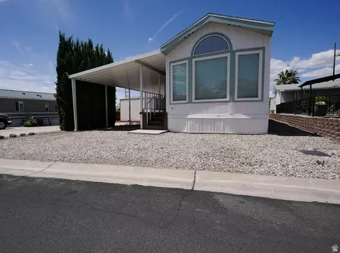 448 E Telegraph St #97, Washington, UT 84780