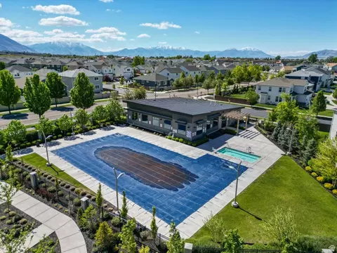 Exterior - 253 N 240 E, Vineyard, UT 84059 photo 8 of 8