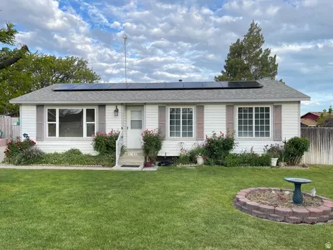 3762 S Paine Rd #118, Magna, UT 84044