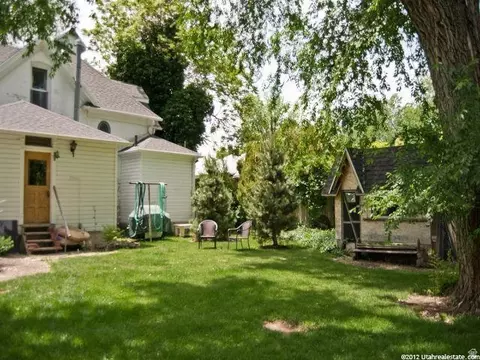 Exterior - 777 E Scott Ave, Millcreek, UT 84106 photo 8 of 9