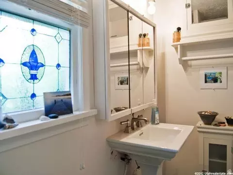 Bath - 777 E Scott Ave, Millcreek, UT 84106 photo 2 of 2