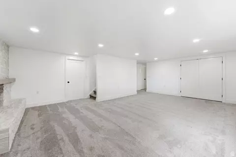 Living - 871 N Bonita Way E, Centerville, UT 84014 photo 9 of 10