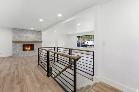 Living - 871 N Bonita Way E, Centerville, UT 84014 photo 1 of 10