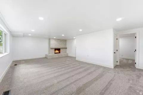 Living - 871 N Bonita Way E, Centerville, UT 84014 photo 7 of 10