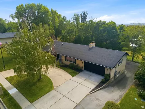 View/Area - 871 N Bonita Way E, Centerville, UT 84014 photo 3 of 4