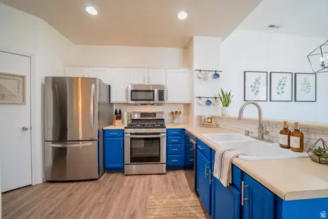 986 N Shetland Ln W, Farmington, UT 84025
