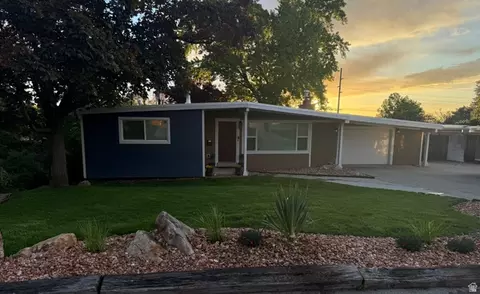 Exterior - 4120 S 3340 E, Holladay, UT 84124 photo 2 of 10