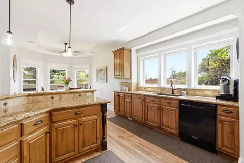Kitchen - 320 N 500 E, American Fork, UT 84003 photo 6 of 11