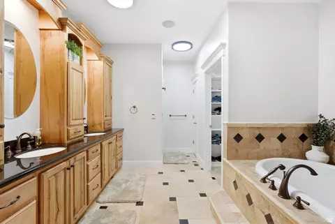 Bath - 320 N 500 E, American Fork, UT 84003 photo 2 of 5