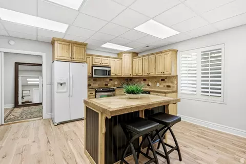 Kitchen - 320 N 500 E, American Fork, UT 84003 photo 8 of 11