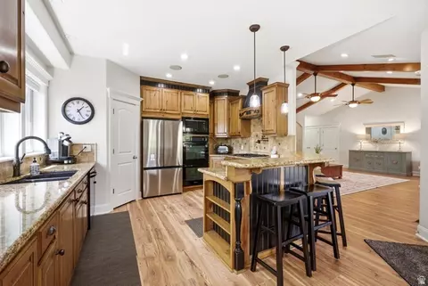 Kitchen - 320 N 500 E, American Fork, UT 84003 photo 2 of 11