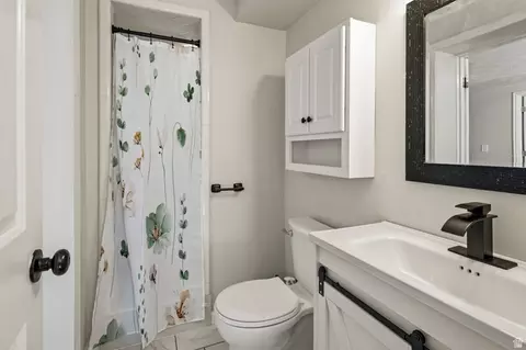 Bath - 331 N 1100 E, Orem, UT 84097 photo 4 of 4