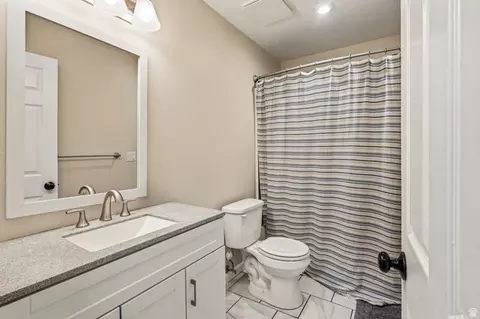 Bath - 331 N 1100 E, Orem, UT 84097 photo 3 of 4