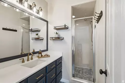 Bath - 331 N 1100 E, Orem, UT 84097 photo 2 of 4