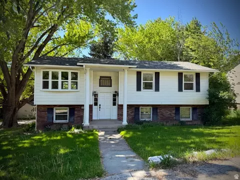 2115 N Fruitland Dr E, North Ogden, UT 84414