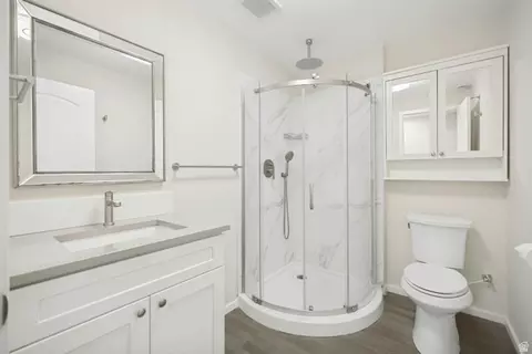 Bath - 1837 E Richard Rd, Sandy, UT 84093 photo 6 of 6