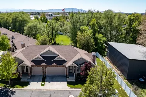 652 S Clearwater Falls Dr, Layton, UT 84041