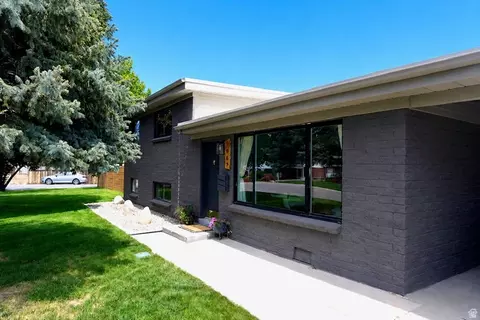 7067 S 2155 E, Cottonwood Heights, UT 84121