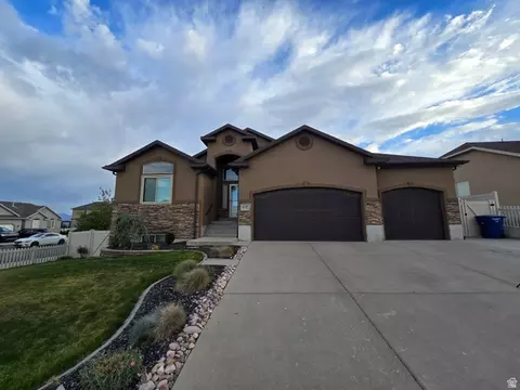 6349 W Palomar Pl, West Valley City, UT 84118