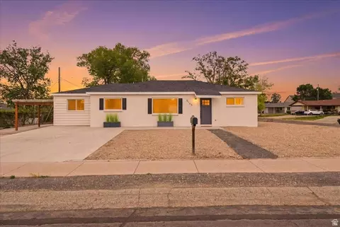 5165 S 4520 W, Kearns, UT 84118