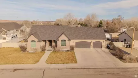 85 S Constitution Dr, Roosevelt, UT 84066