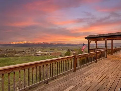 290 Splendor Valley Rd, Kamas, UT 84036