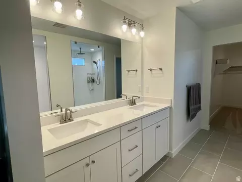 Bath - 164 E 1780 S #10, Orem, UT 84058 photo 2 of 4