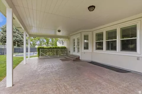 Exterior - 8228 S Set Point Cir E, Sandy, UT 84093 photo 7 of 11