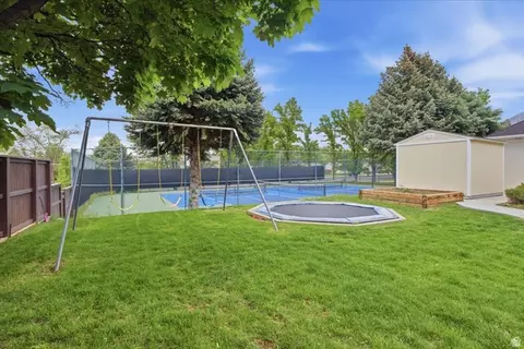 Exterior - 8228 S Set Point Cir E, Sandy, UT 84093 photo 11 of 11
