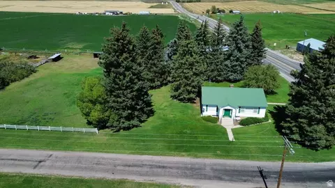 114 W 7 St, Georgetown, ID 83239
