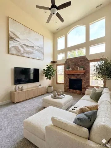 Living - 469 E Vine St S, Murray, UT 84107 photo 2 of 4