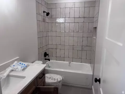 Bath - 3031 W Solace St, Syracuse, UT 84075 photo 2 of 3